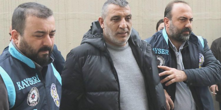 Gazeteciyi silahla vuran zanlı gözaltında