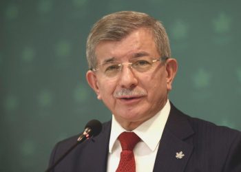 Gelecek Partisi önderi Davutoğlu: Türkiye’nin krizden çıkış stratejisine muhtaçlık var