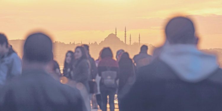 Gençler itibarı yüksek maaşa tercih ediyor