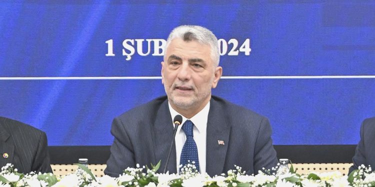 “İhracatta günlük 1 milyar doları aştık, 2 milyar doları da başaracağız”