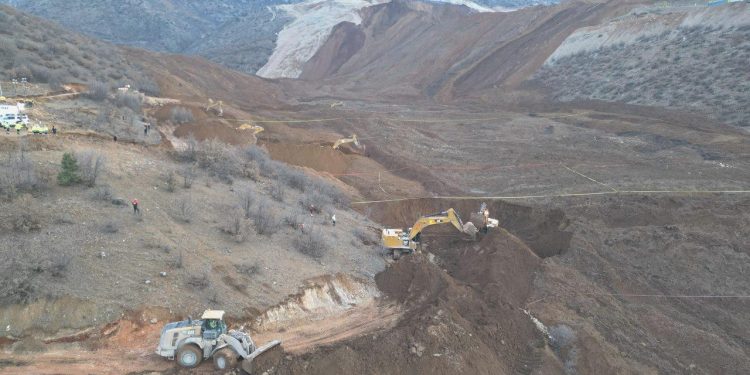 İliç’teki maden ocağının etraf müsaade ve lisans evrakı iptal