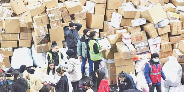 İş dünyası zelzele bölgesinde proje seferberliğine imza attı