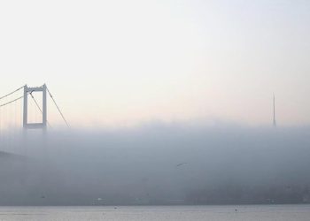 İstanbul Boğazı’nda gemi trafiği çift istikametli durduruldu