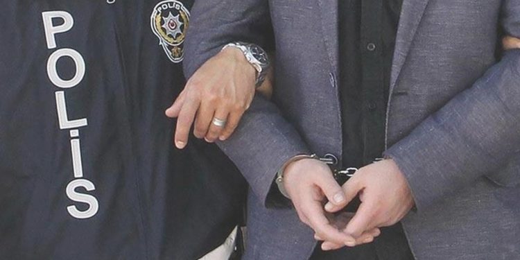 İstanbul’da polise ateş açan zanlı tutuklandı