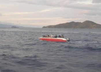 İzmir açıklarında 43 sistemsiz göçmen kurtarıldı, 34 yabancı asıllı yakalandı