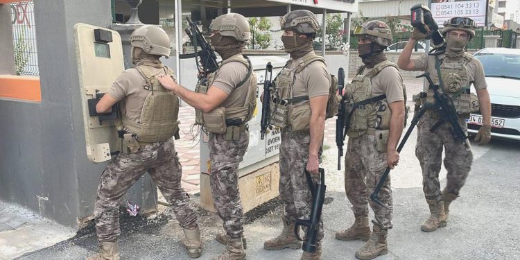 Kafes-41 operasyonu: 61 gözaltı