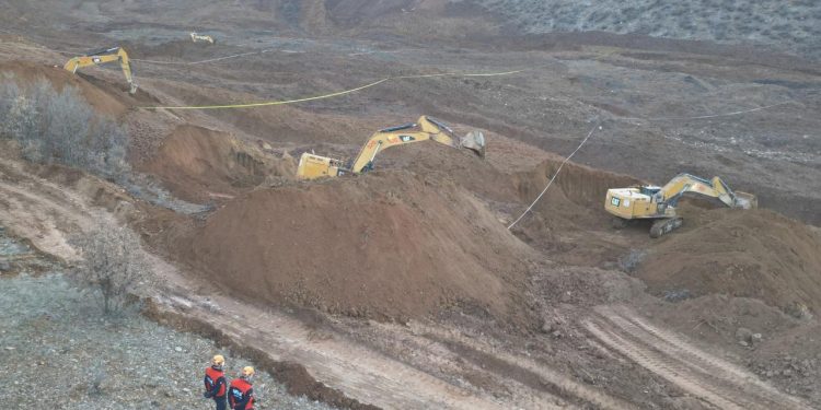 Madende kayıp 3 emekçi “manganez ocağı”nda olabilir