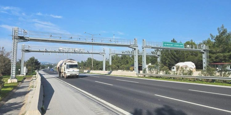 Otoyollarda ‘serbest geçiş dönemi’ başladı