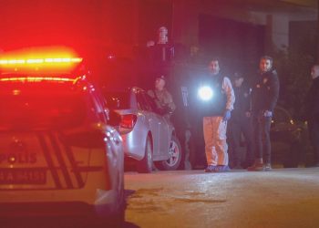 Pendik’te kimlik soran polislere ateş açıldı