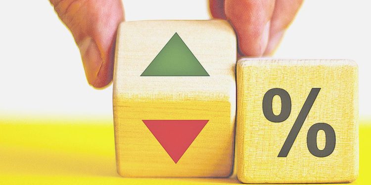 Prof. Dr. Hakan Kara: Sıkılaştırma sürerse iki not artırımı gelir