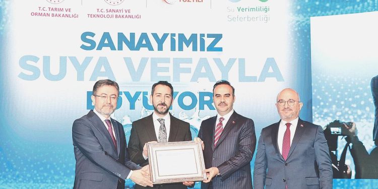 “Sanayide amaç verimlilikle yüzde 50 su tasarrufu sağlamak”