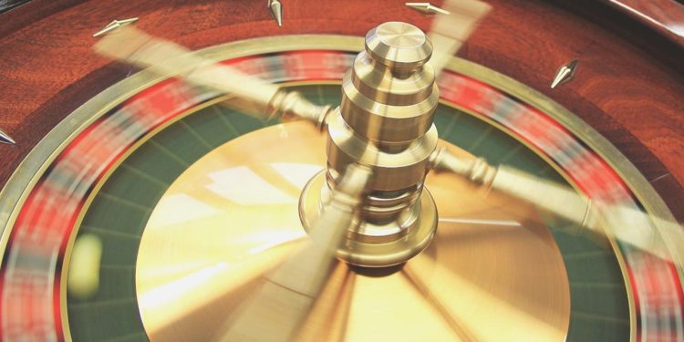 Yasadışı 1212 kumar sitesine kabahat duyurusu