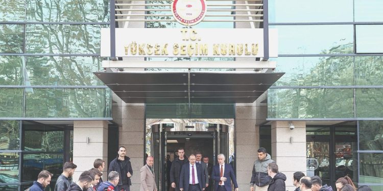 YSK heyeti, lokal seçim öncesi son hazırlıklar için sarsıntı bölgesine gidiyor