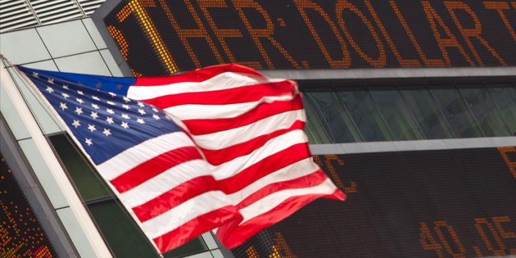 ABD bütçesi şubatta 296 milyar dolar açık verdi