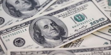 Ekonomistlerin yılsonu dolar tahmini 40 TL’yi geçti