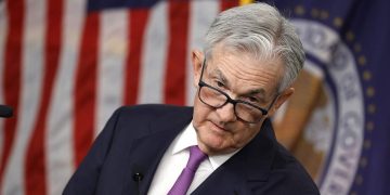 Fed Başkanı Powell açıkladı: Faiz indirimi için acele edilmeyecek!