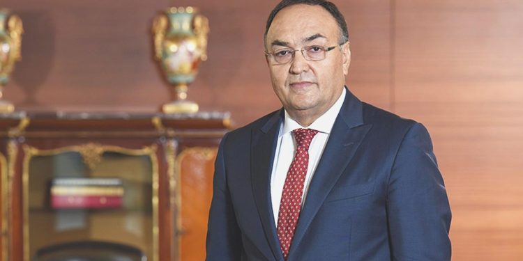 İlgi ve merakla takip ediyoruz