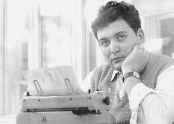 Meslek onuru için savaşan bir duayen Nezih Demirkent