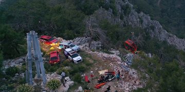 Antalya’daki teleferik faciasında kurtarma çalışmaları sürüyor