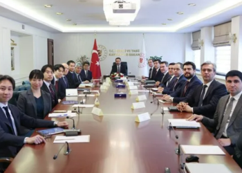 Bakan Bayraktar, Japon Uluslararası İşbirliği Bankası heyetiyle bir araya geldi