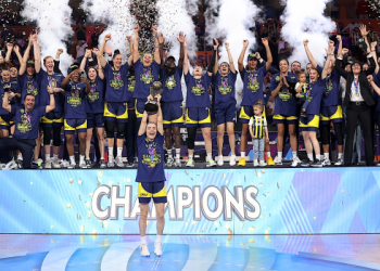 Fenerbahçe Alagöz Holding, üst üste ikinci kez Euroleague şampiyonu