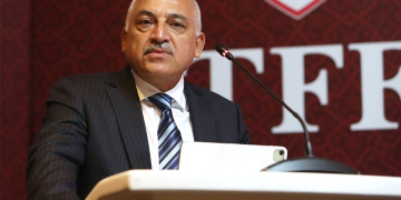 Süper Lig kulüpleri Mehmet Büyükekşi’nin istifası için imza verecek