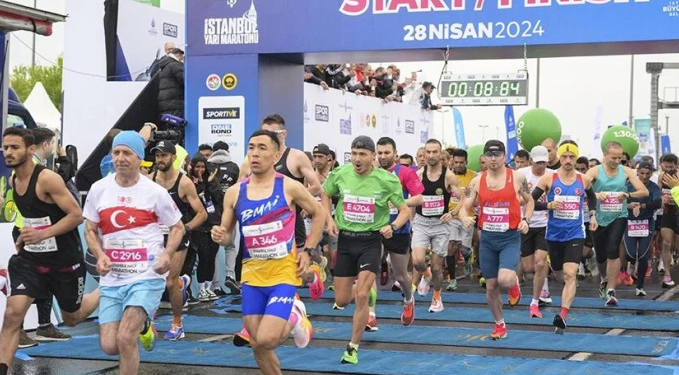 Türkiye İş Bankası 19. İstanbul Yarı Maratonu’nun Faslı ve Kenyalı atletler kazandı