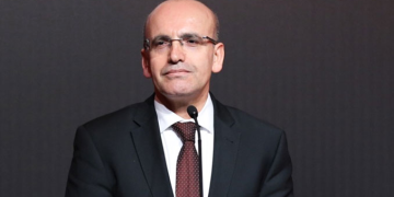 AK Parti MKYK’da dolar yükselir mi sorusuna Bakan Şimşek’ten açıklama