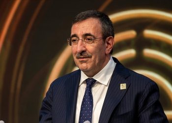 Cevdet Yılmaz’dan ekonomik  büyüme mesajı