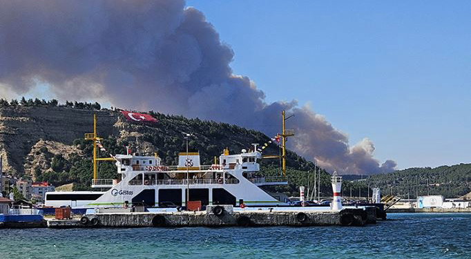 Çanakkale’de orman yangını kontrol altına alındı