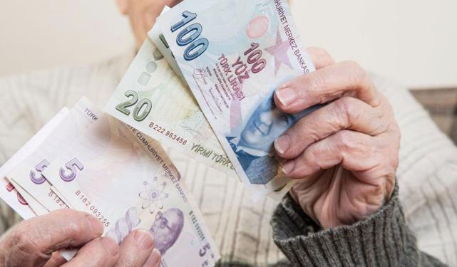 Emekli ikramiye ödemeleri başladı