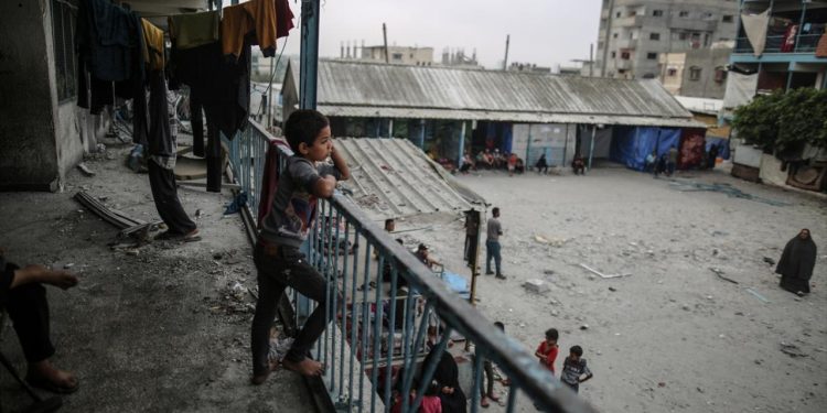 İsrail’in BM okulu saldırısında ölü sayısı 39’a yükseldi