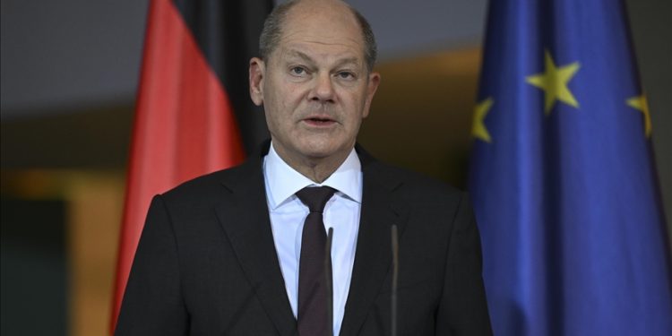 Scholz’dan Rusya’nın barış teklifine eleştiri: Ciddiye alınacak bir şey değil!
