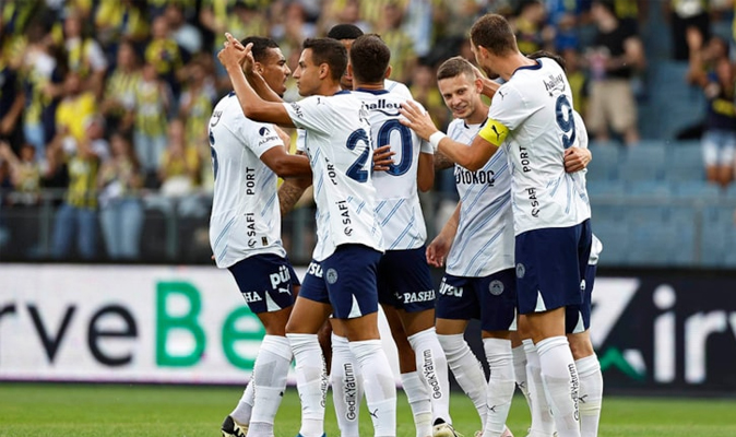 Fenerbahçe Strasbourg’u farklı mağlup etti