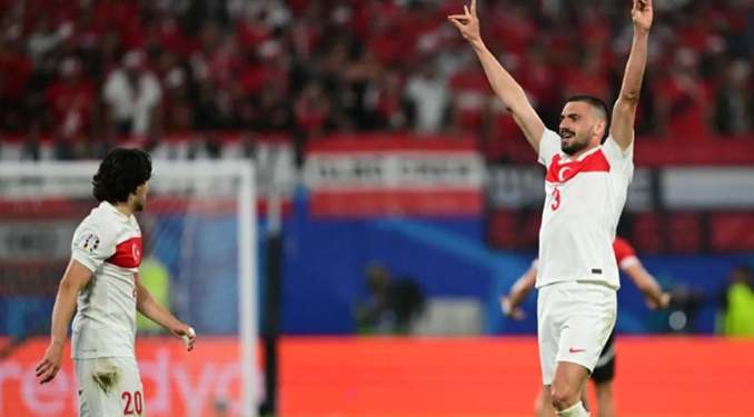 UEFA açıkladı! Merih’e 2 maç ceza