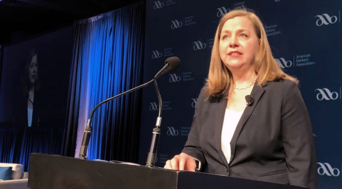 Bowman: Düşen enflasyon ile birlikte faiz de düşürülmeli