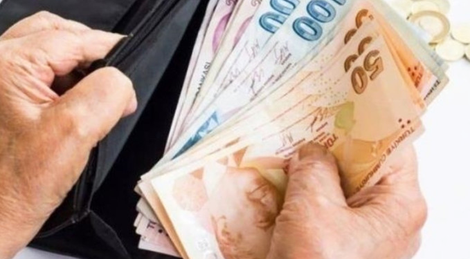Emekli maaşı farkları için ödeme tarihi belli oldu