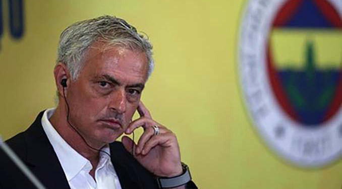 Fenerbahçe’den Mourinho açıklaması
