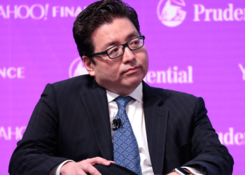 Fundstrat: Yatırımcılar devam eden düşüşü satın almalı