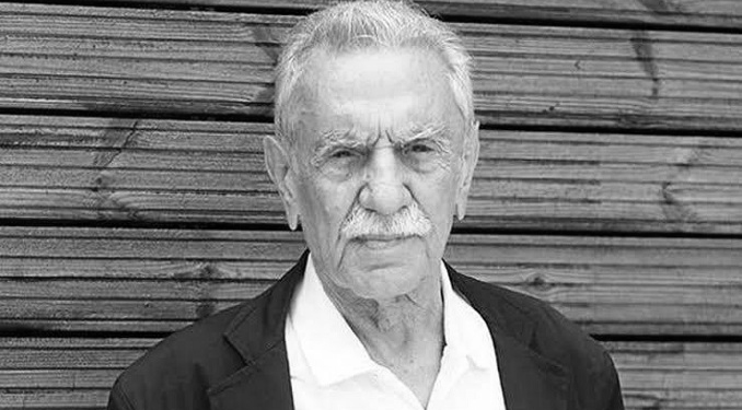 Usta oyuncu Aydemir Akbaş hayatını kaybetti