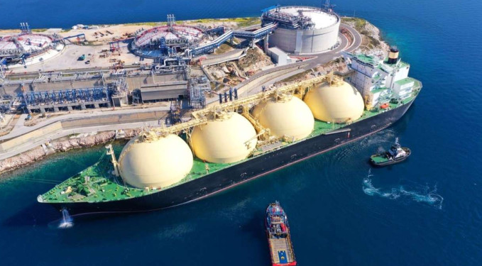 Yunanistan’ın LNG planları ucuz Rus gazı nedeniyle zora girdi