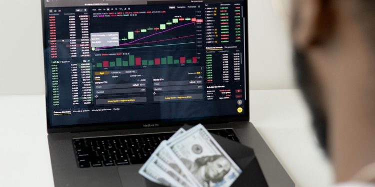 Halk Bankası ilk yarıda net kârını %83 arttırdı