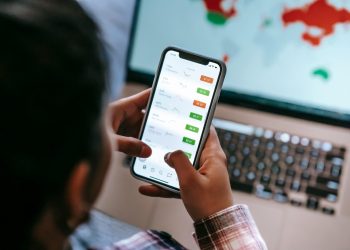 Borsa uzmanlarından uyarı: Panik yapmayın