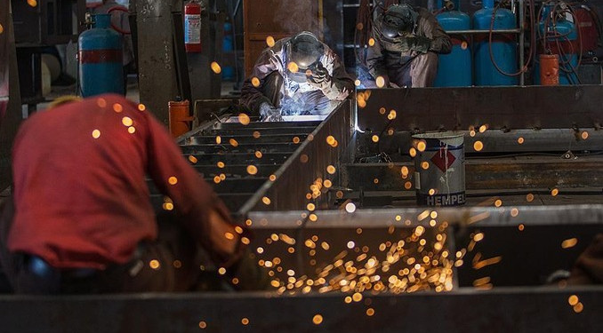 ABD’de sanayi üretimi beklentileri aştı