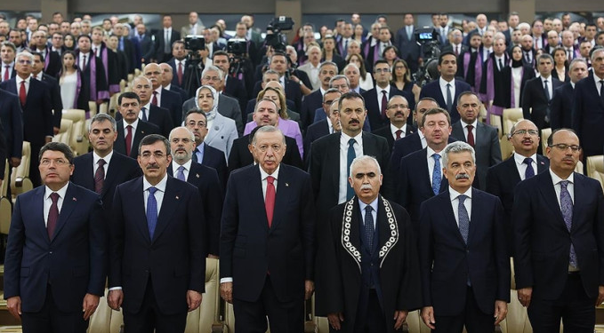 AYM Başkanı Özkaya: Muhatabınız kendi yakınınız olsa dahi adaletle hükmedin