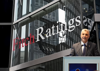 Bakan Bolat Fitch’in notunu yükseltmesini değerlendirdi