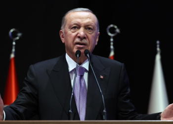 Erdoğan’dan Özel’e fotoğraf tepkisi: Millete bir özür borcu olduğuna inanıyoruz