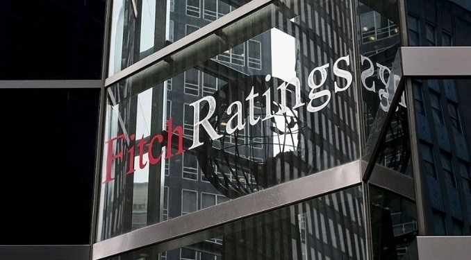 Fitch, İngiltere’nin büyüme beklentisini yükseltti