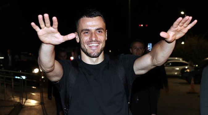 Kostic imza için İstanbul’da