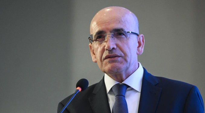 Şimşek’ten yatırımcılara güvence: Ek vergi yok, sıkı maliye disiplini var